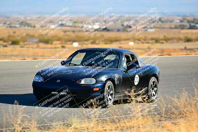 media/Nov-16-2024-Extreme Speed (Sat) [[6587d07cc4]]/Gold Group/Session 3 (The Bowl)/